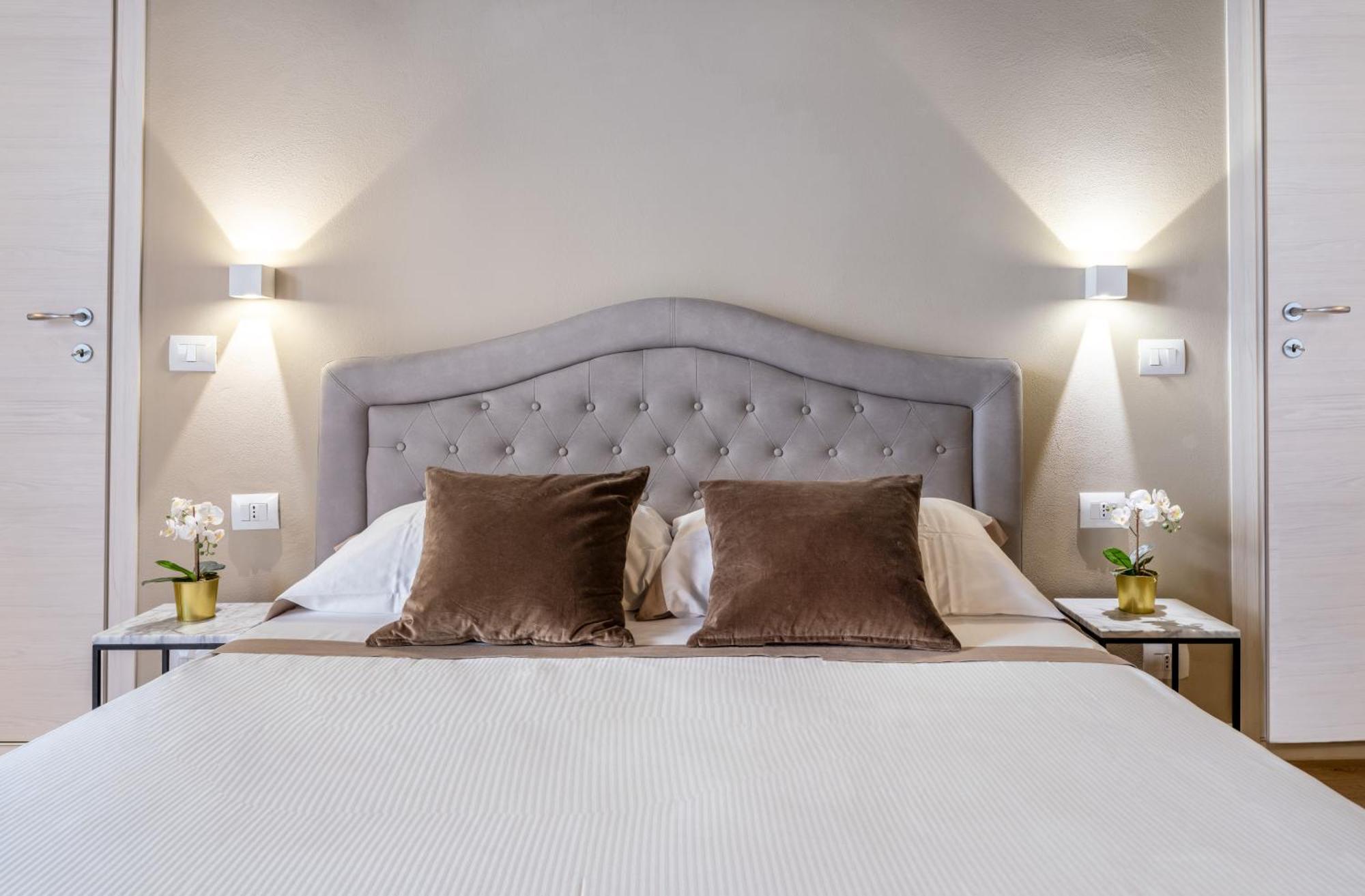 Santa Croce Luxury Suite - Dolcevita Holiday Firenze Eksteriør billede