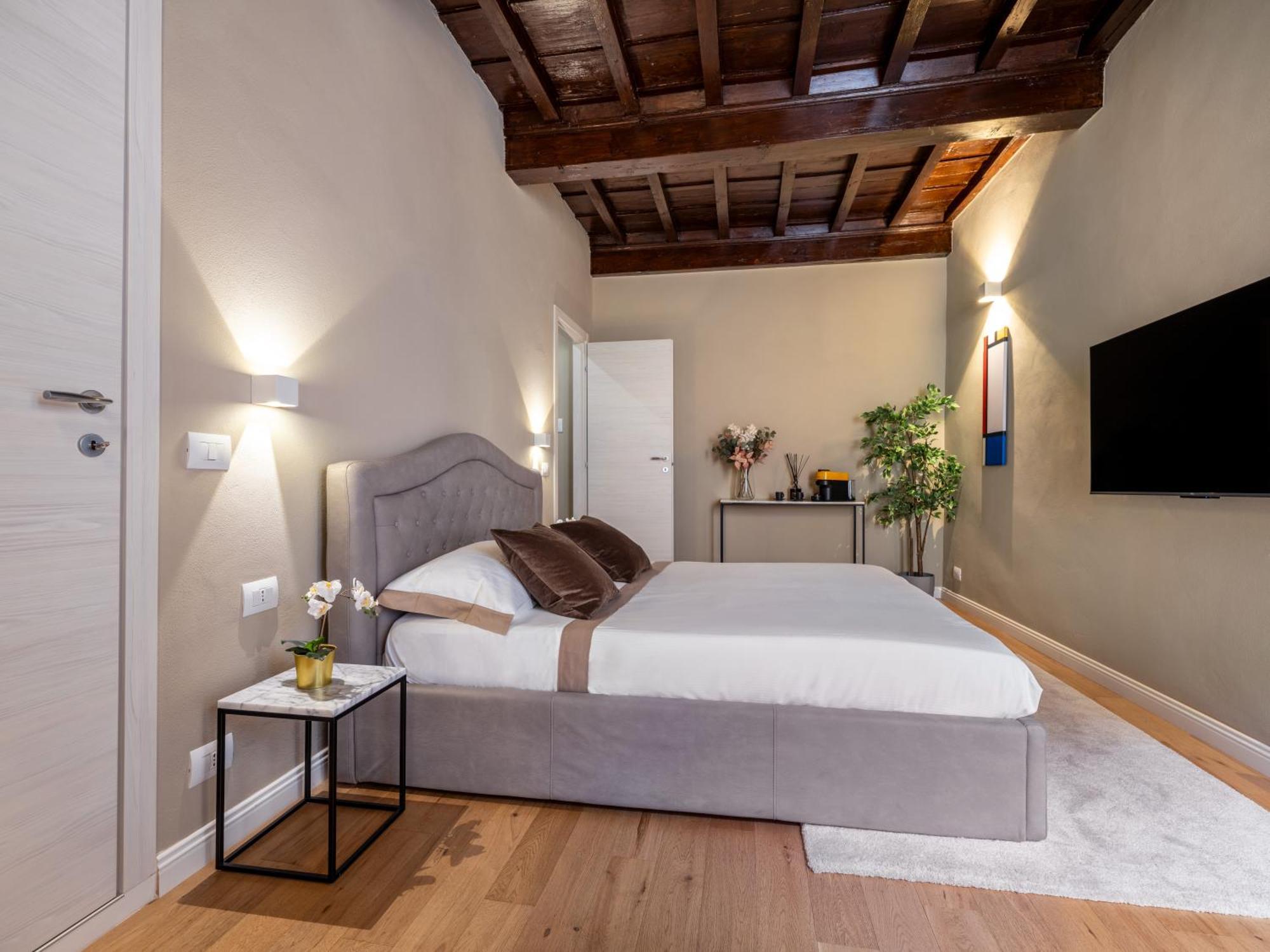 Santa Croce Luxury Suite - Dolcevita Holiday Firenze Eksteriør billede